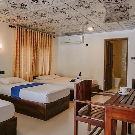 Arugambay Surf Resort Arugam Bay Exterior photo